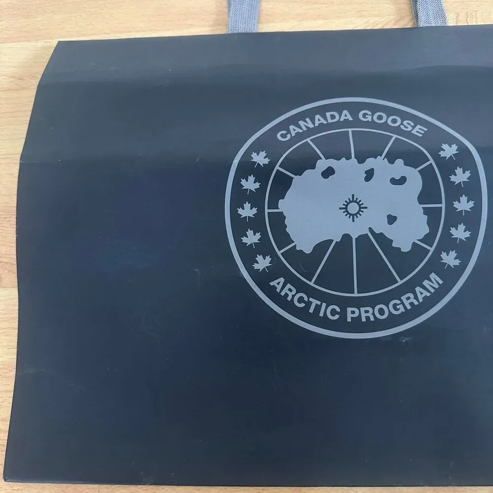 Canada Goose Paper Shopping Bag - black large, 16